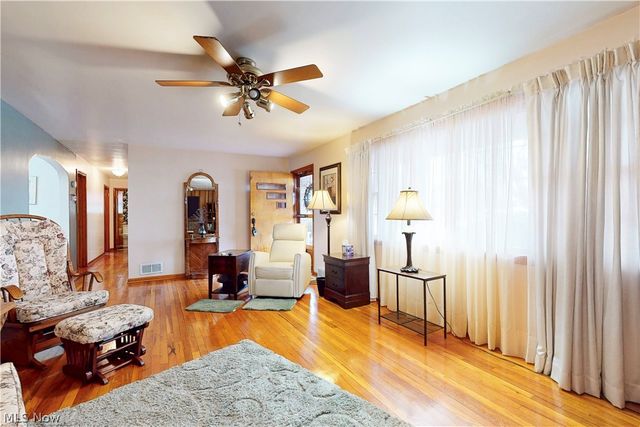 391 Canton Road, Wintersville, OH 43953