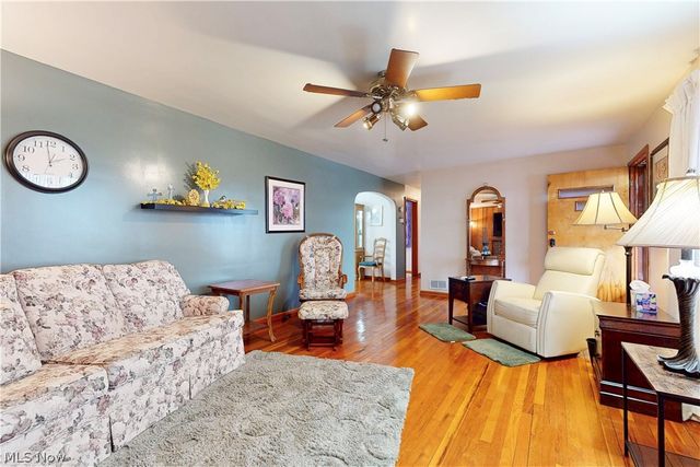 391 Canton Road, Wintersville, OH 43953