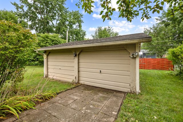 947 Diane Avenue, Elgin, IL 60123