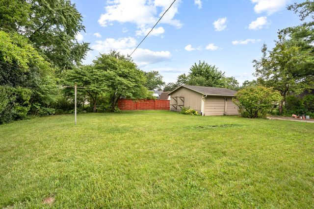947 Diane Avenue, Elgin, IL 60123