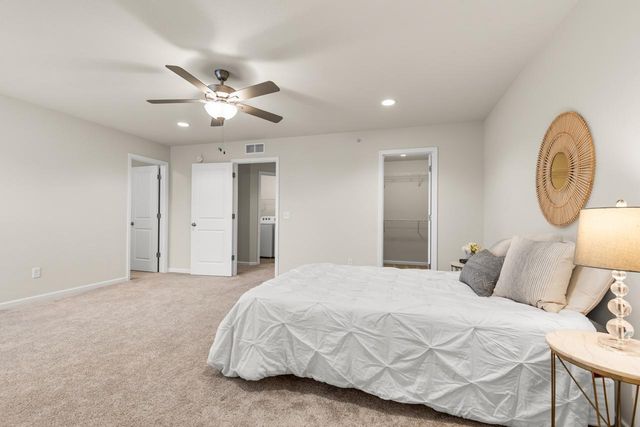 732 Wildflower Lane, Chanhassen, MN 55317