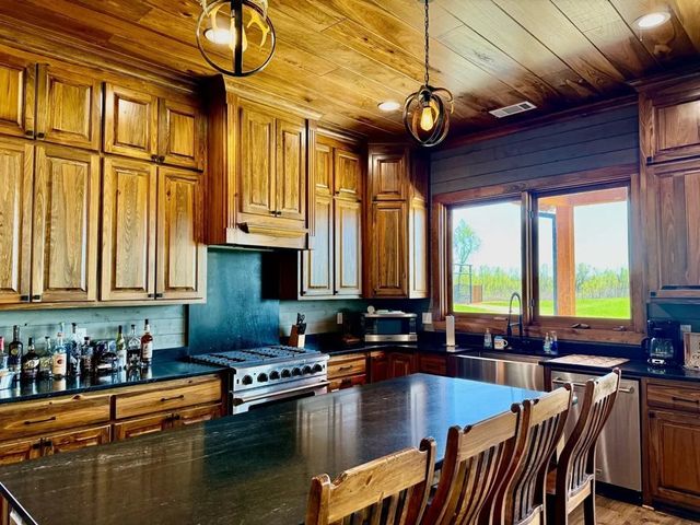 6992 Blackhawk Acme Levee Road, Vidalia, LA 71373