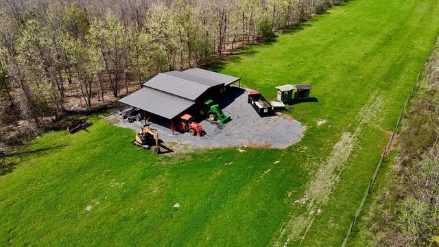 6992 Blackhawk Acme Levee Road, Vidalia, LA 71373