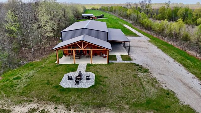 6992 Blackhawk Acme Levee Road, Vidalia, LA 71373