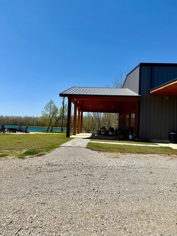 6992 Blackhawk Acme Levee Road, Vidalia, LA 71373