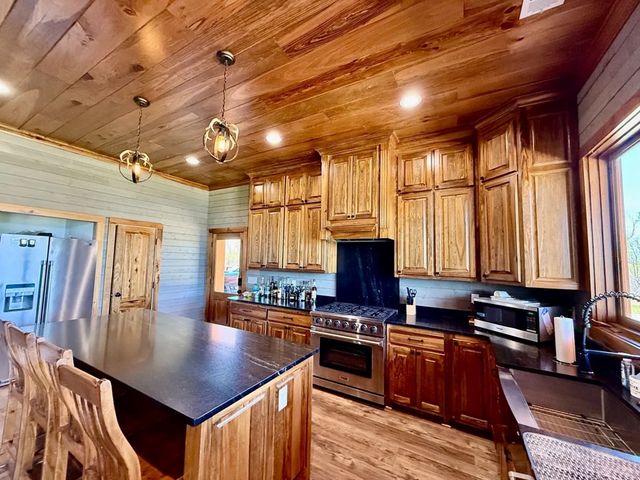 6992 Blackhawk Acme Levee Road, Vidalia, LA 71373