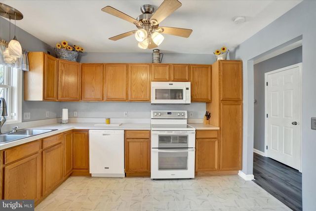 116 WEST CT, Glen Rock, PA 17327