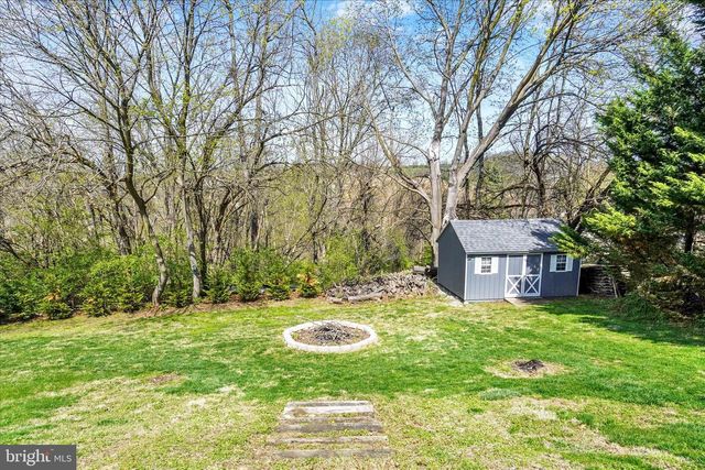 116 WEST CT, Glen Rock, PA 17327