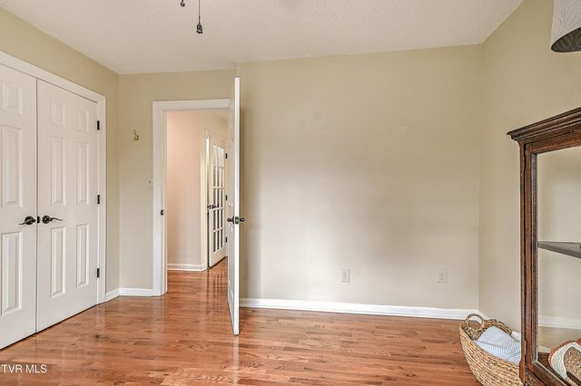 113 Fox Hall Circle, Bristol, TN 37620