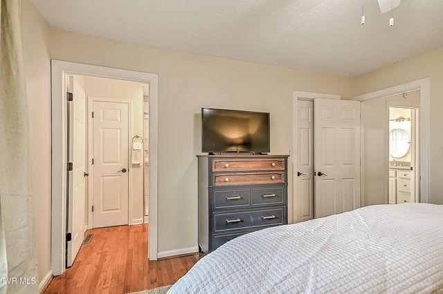 113 Fox Hall Circle, Bristol, TN 37620