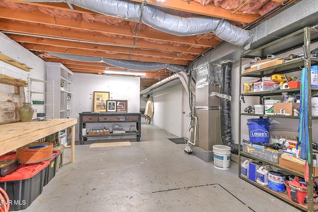 113 Fox Hall Circle, Bristol, TN 37620