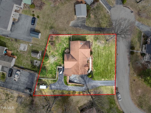 113 Fox Hall Circle, Bristol, TN 37620