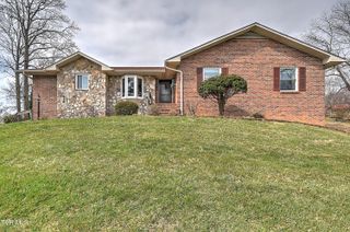 113 Fox Hall Circle, Bristol, TN 37620