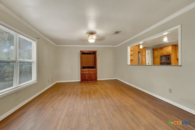 311 Weiss Road, New Braunfels, TX 78130