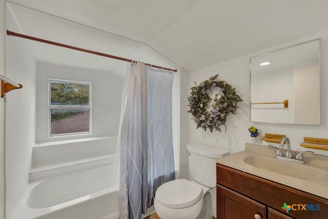 311 Weiss Road, New Braunfels, TX 78130
