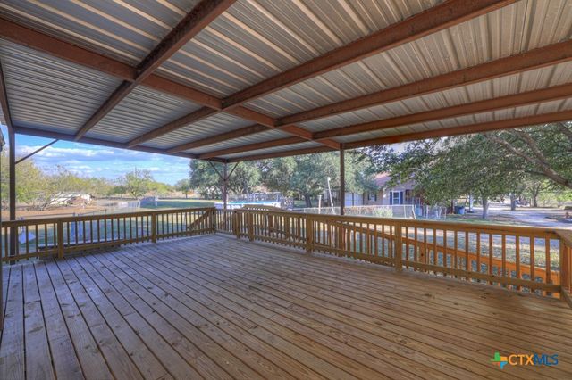 311 Weiss Road, New Braunfels, TX 78130
