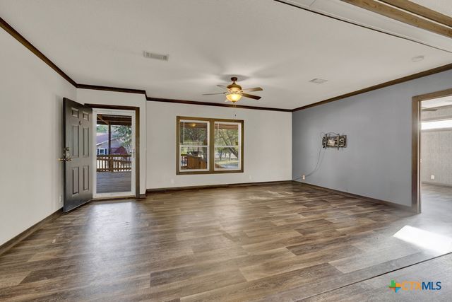 311 Weiss Road, New Braunfels, TX 78130