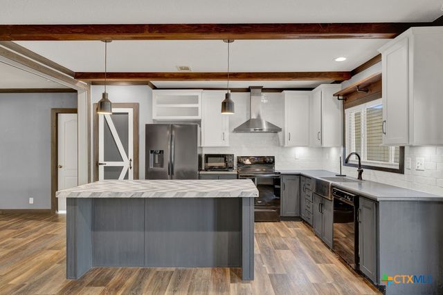 311 Weiss Road, New Braunfels, TX 78130