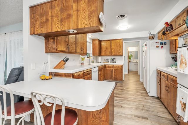 3708 Harmony Drive, Bakersfield, CA 93306