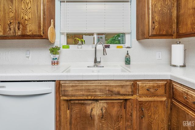 3708 Harmony Drive, Bakersfield, CA 93306