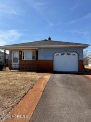 19 Tivoli Street, Toms River, NJ 08757