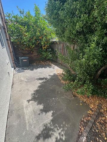 6301 Wexford Cir, Citrus Heights, CA 95621