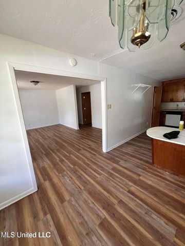 1103 Lewis Avenue, Gulfport, MS 39501