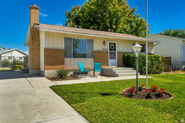 2352 W 7680 S, West Jordan, UT 84084