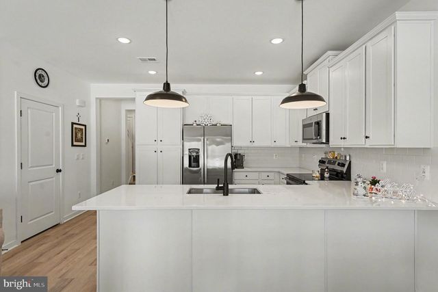 2553 COUGAR LN, Locust Grove, VA 22508