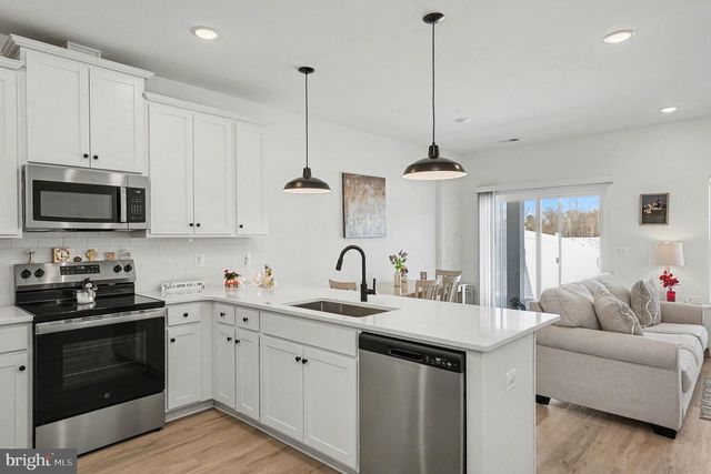 2553 COUGAR LN, Locust Grove, VA 22508