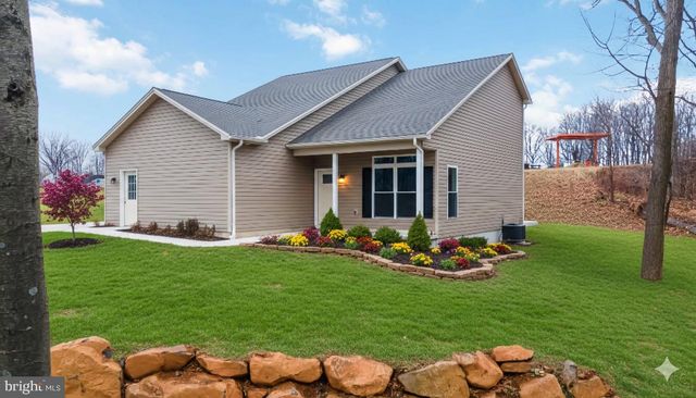 1735 QUARRY RD, Lebanon, PA 17046