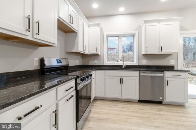 1735 QUARRY RD, Lebanon, PA 17046