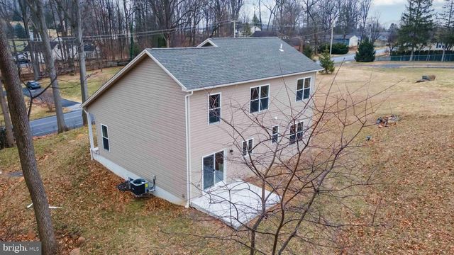 1735 QUARRY RD, Lebanon, PA 17046