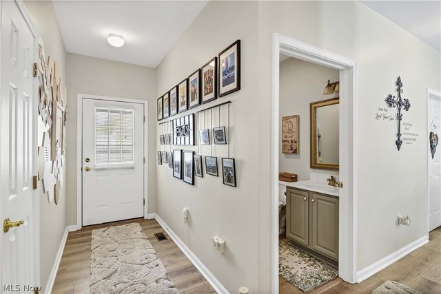 8577 Jonathan Drive, North Royalton, OH 44133