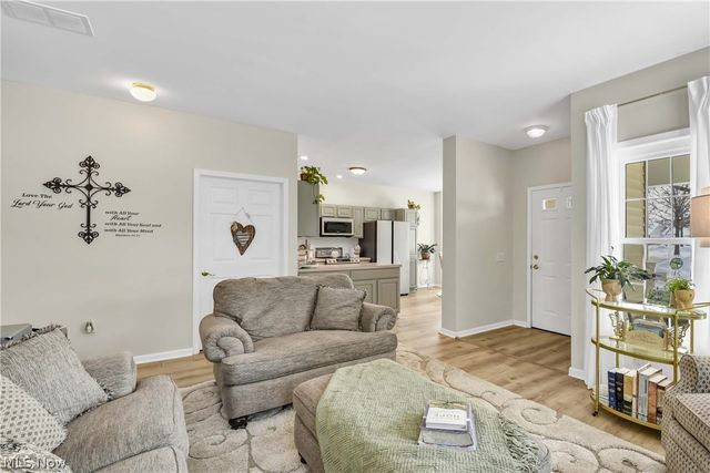 8577 Jonathan Drive, North Royalton, OH 44133