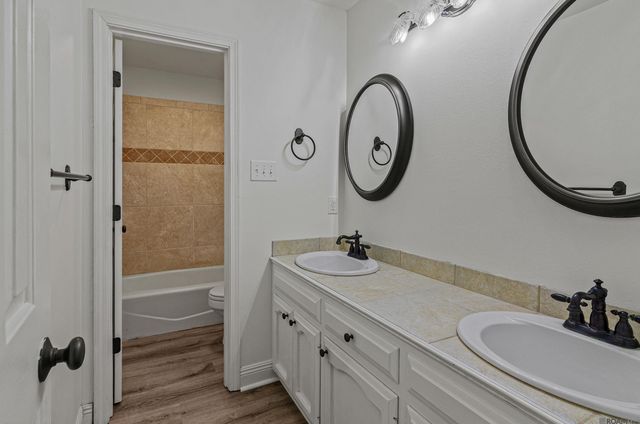 40049 Autumn Hill Ave, Prairieville, LA 70769