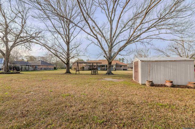 40049 Autumn Hill Ave, Prairieville, LA 70769