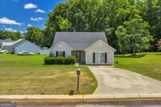 201 Apple Valley Road, Macon, GA 31217