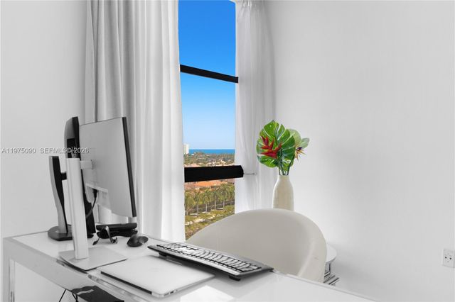 3625 N Country Club Dr 1401, Aventura, FL 33180