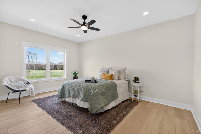 3 Pine Watch Circle, Moneta, VA 24121