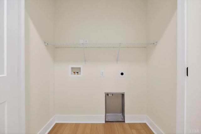 3 Pine Watch Circle, Moneta, VA 24121