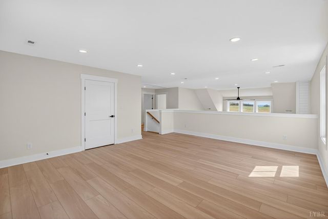 3 Pine Watch Circle, Moneta, VA 24121