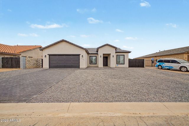 14895 S PADRES Road, Arizona City, AZ 85123