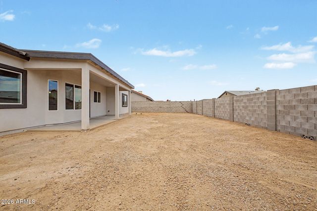 14895 S PADRES Road, Arizona City, AZ 85123