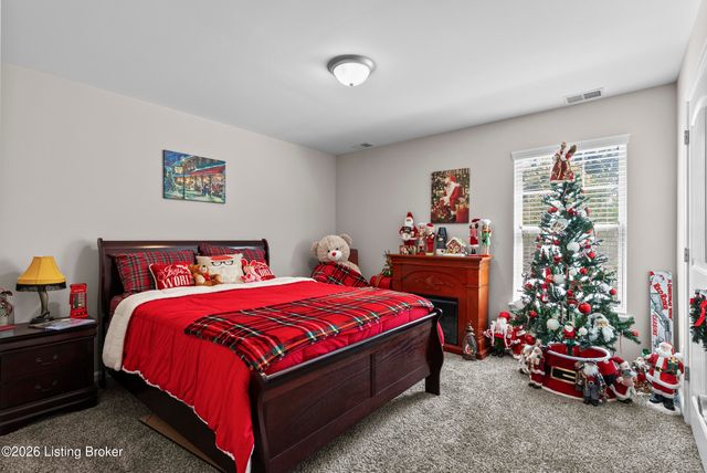 6503 Fernhill Ct, Louisville, KY 40291