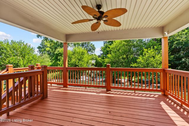 6503 Fernhill Ct, Louisville, KY 40291