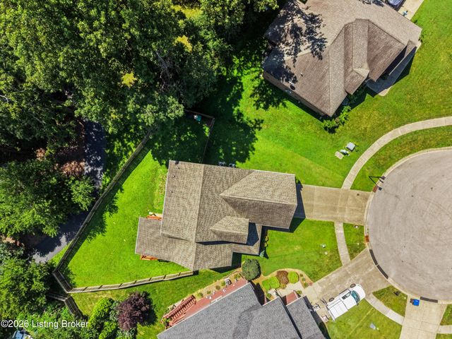 6503 Fernhill Ct, Louisville, KY 40291