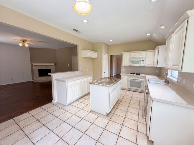 525 Hidden Oak Lane, Rockwall, TX 75087