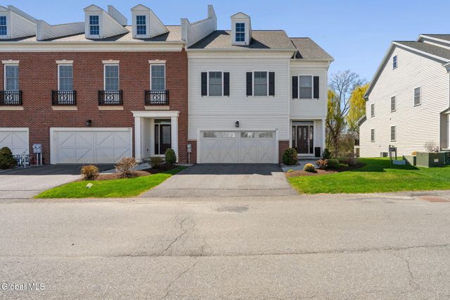 40 Cambridge Way, Colonie, NY 12047