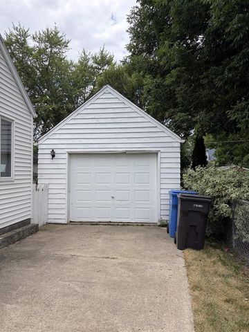 206 N Marietta Street, Verona, WI 53593